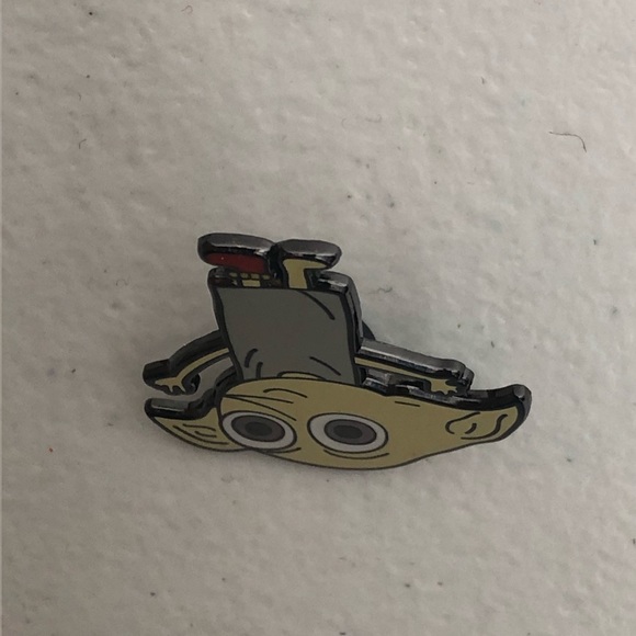 Dobby The House Elf Harry Potter Pin Lapel - Picture 3 of 8